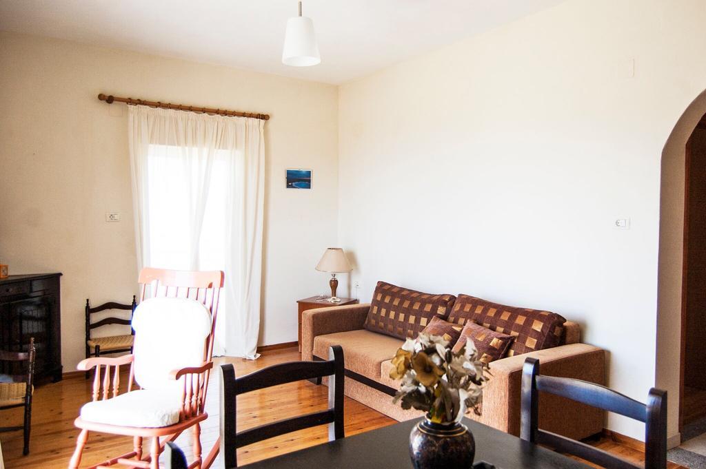 Janakis Apartments 히마레 외부 사진