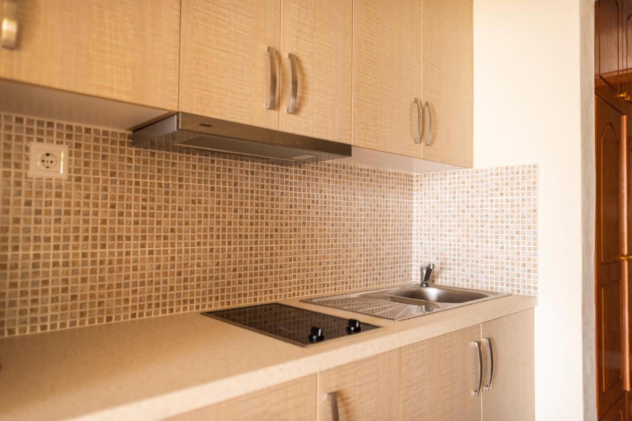 Janakis Apartments 히마레 외부 사진